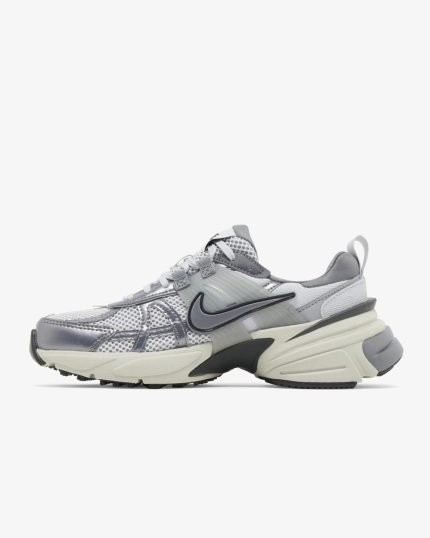 Nike V2K Run 'Pure Platinum Wolf Grey'