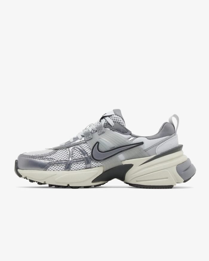 Nike V2K Run 'Pure Platinum Wolf Grey' - Imagen 1