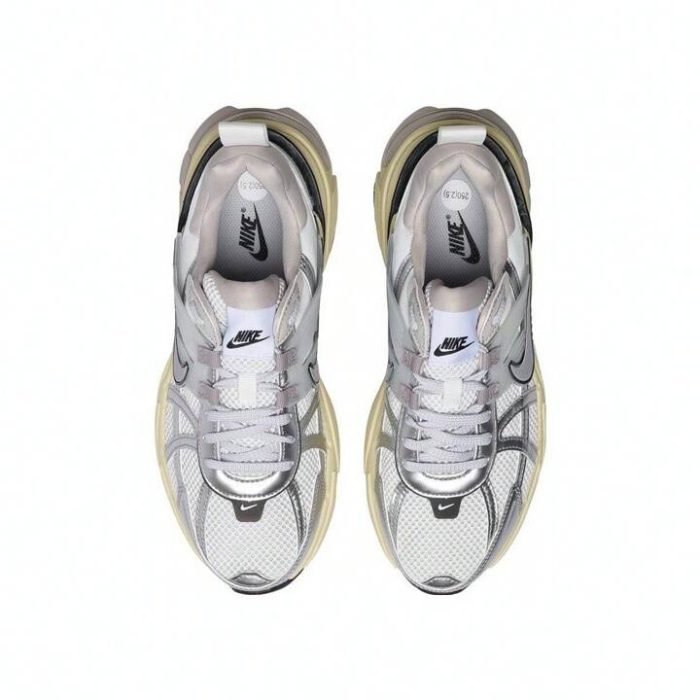 Nike V2k Run Puré Platinum - Imagen 3