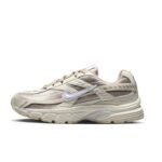 Nike Initiator